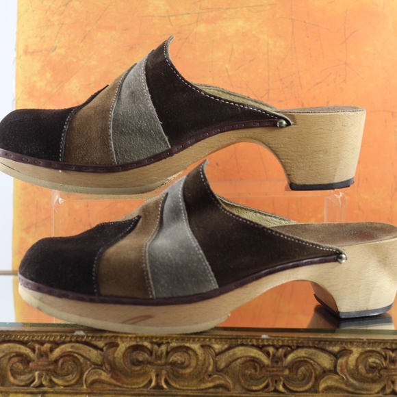 Vintage Suede and Wood Clogs - Picture 2 of 16